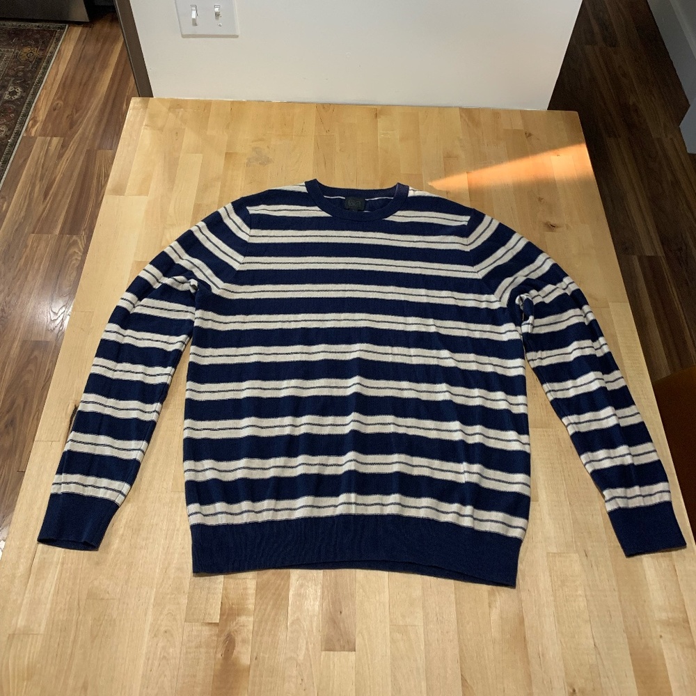 Mens sweater